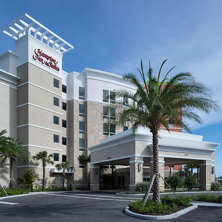 Hampton Inn & Suites Cape Canaveral Cruise Port, Fl Exteriör bild